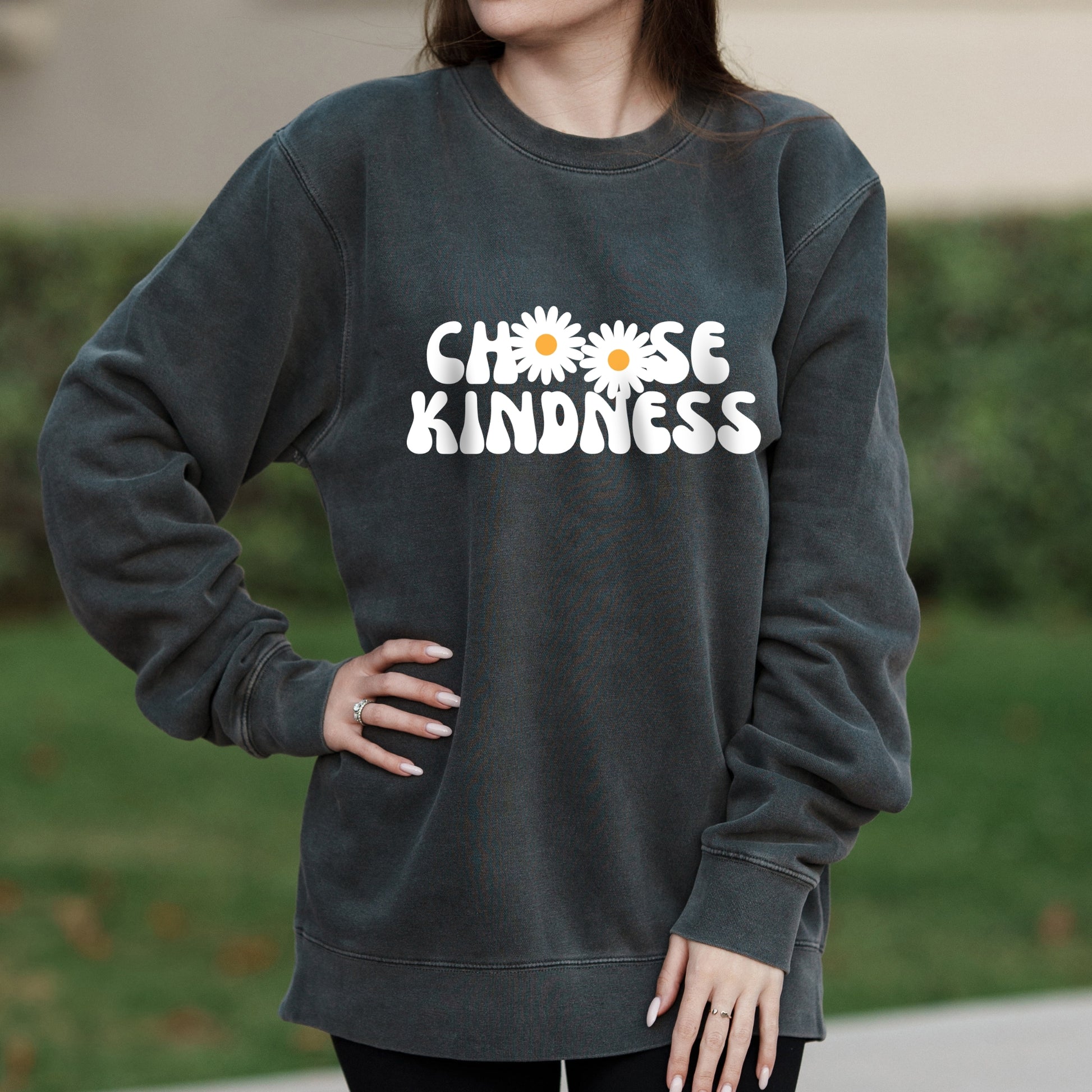 Choose Kindness Daisy Graphic with Retro Bold Text – Pigment Crewneck Sweatshirt