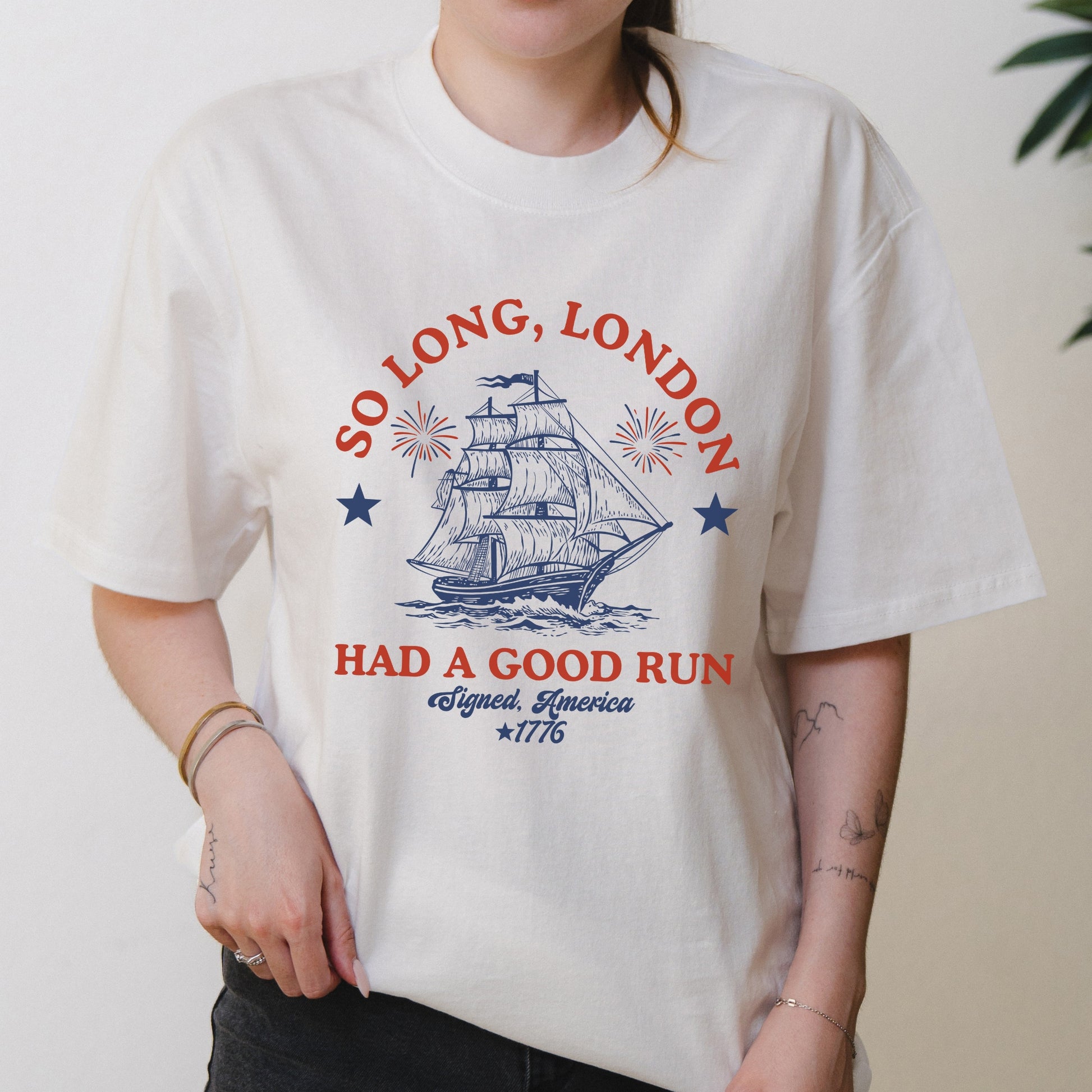 Funny Patriotic Graphic with So Long London Text – Oversized Vintage Shirt