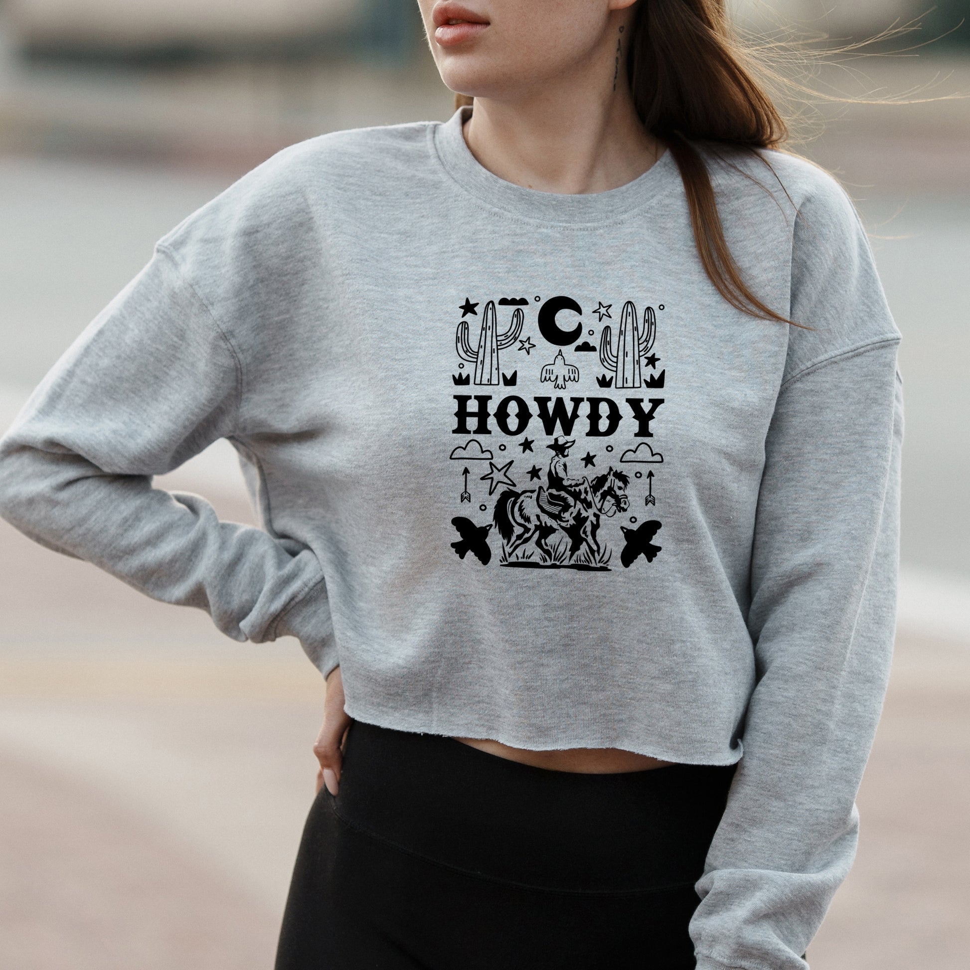Howdy Cowboy Western Graphic with Cactus and Stars Design – Vintage Crop Sweatshirt
