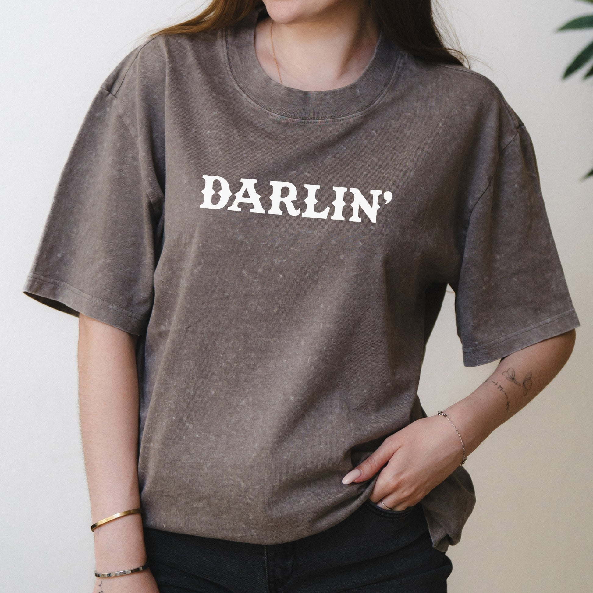 Darlin’ Western Graphic Text in Vintage Rodeo Font – Oversized Vintage Shirt