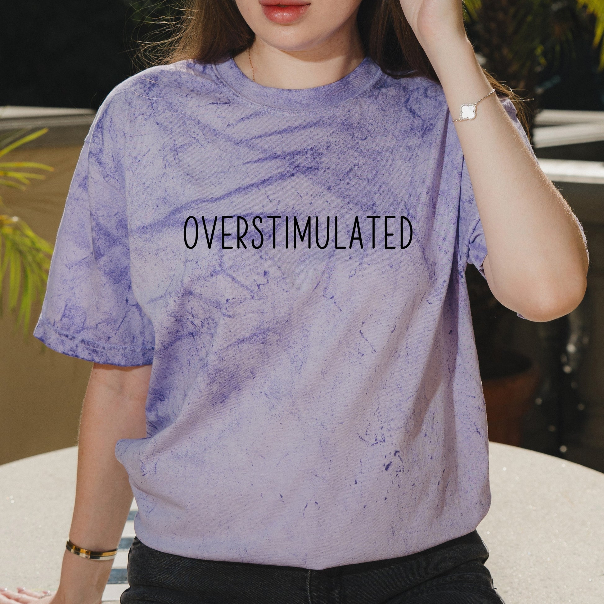 Overstimulated Minimalist Funny Text Graphic for Introverts – Vintage Colorblast Shirt
